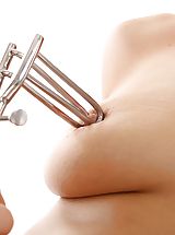 Hairy Pussy, Arwen and Lexi Dona